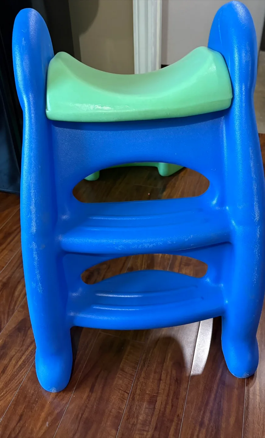 Little Tikes First Slide - Green & Blue image indicator(3)