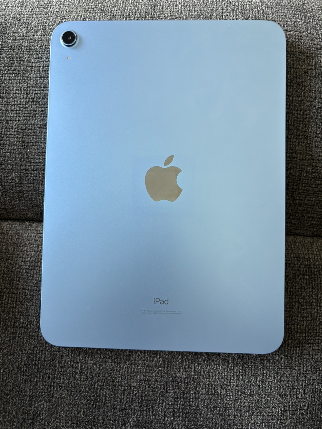 iPad (Blue) - photo 2