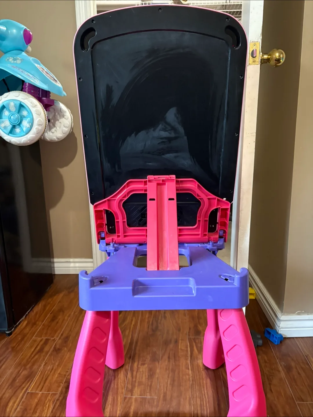 VTech Touch and Learn Activity Desk Pink image indicator(2)