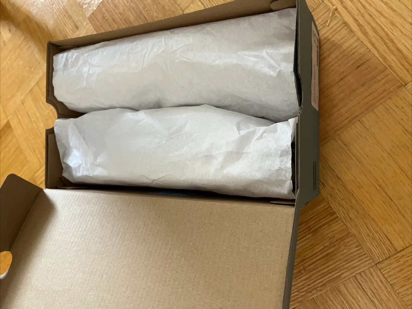 Brand new in box TOMS shoes, size 6.5 image indicator(3)