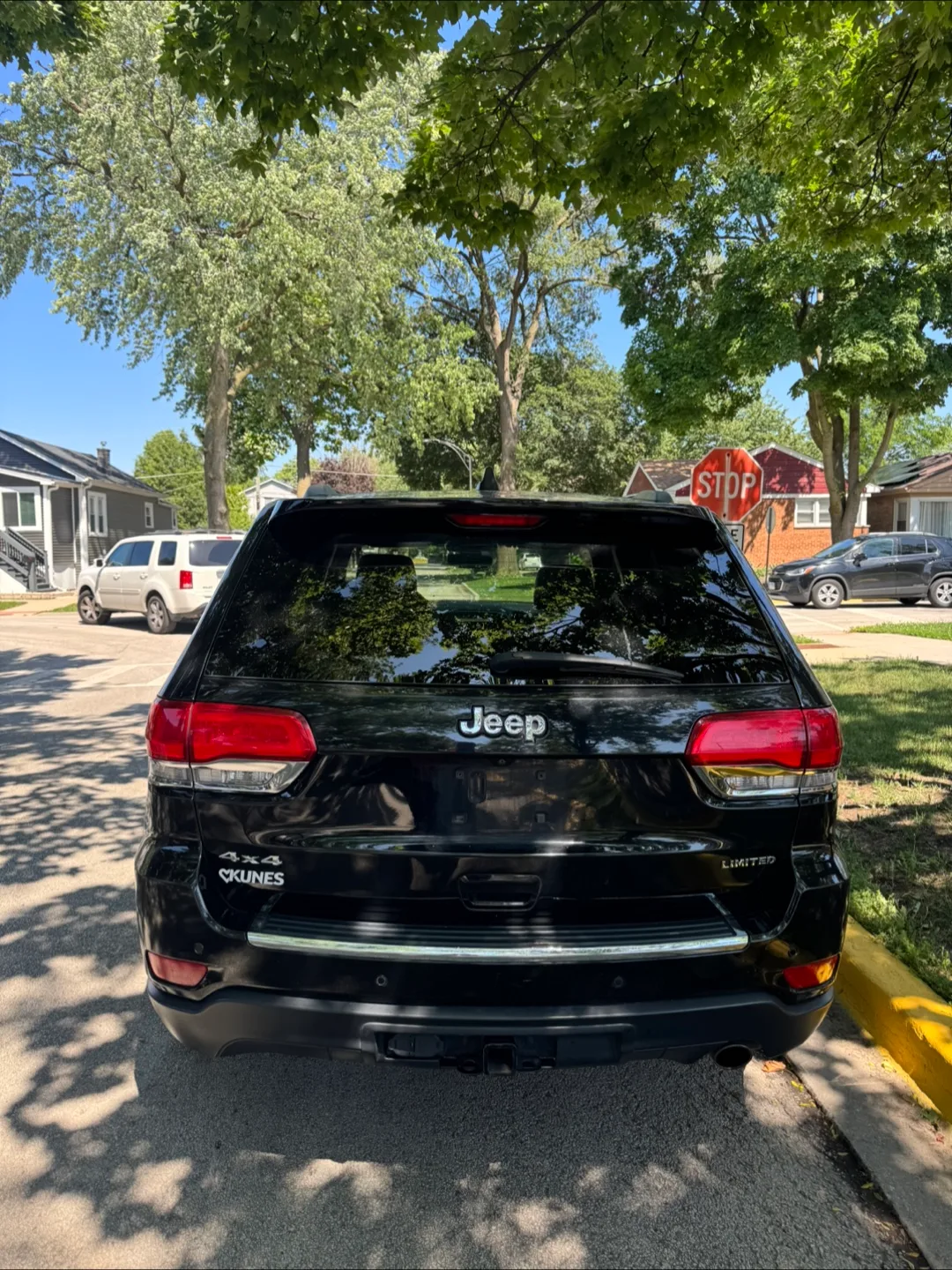2018 Jeep Grand Cherokee · Limited Sport Utility 4D image indicator(3)