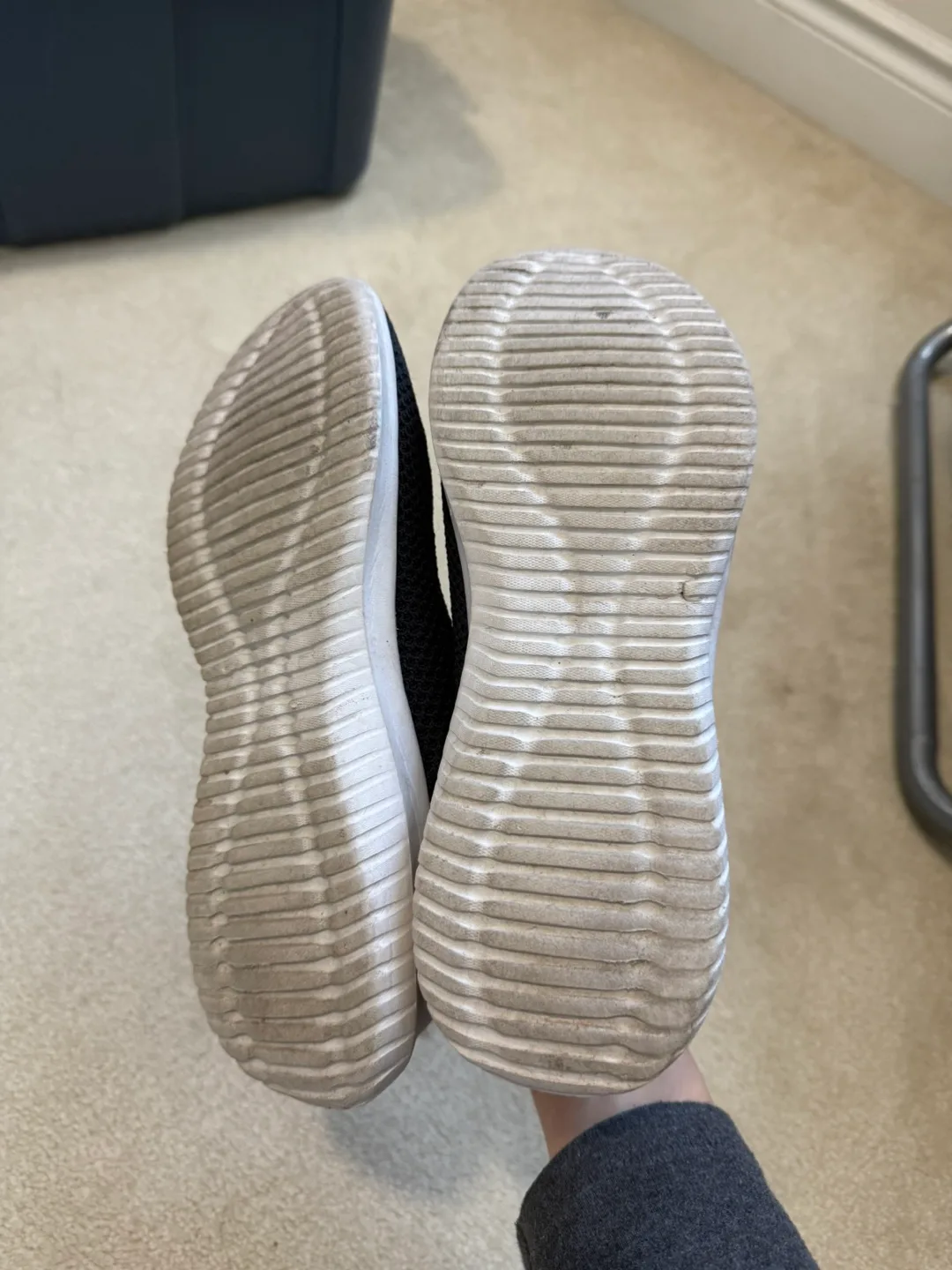 Navy Mesh Running Shoes [Size 7] image indicator(2)