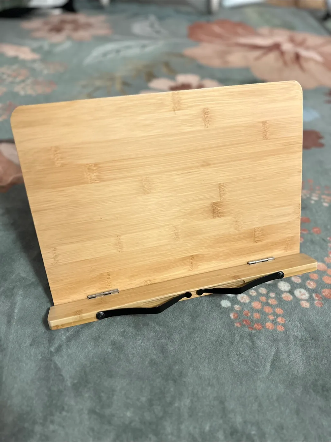 Adjustable Bamboo Book Stand thumbnail
