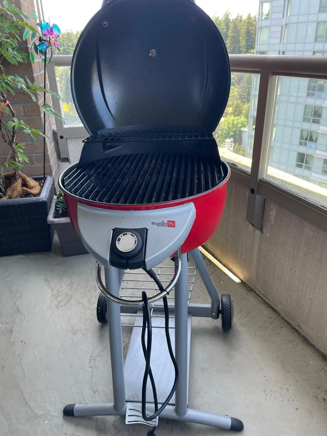 Char-Broil TRU Infrared Patio Bistro Grill image indicator(4)