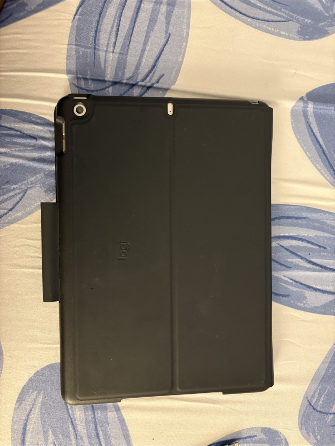 Apple iPad 9gen 64 gb with Logitech Keyboard Case + apple pencil - photo 3