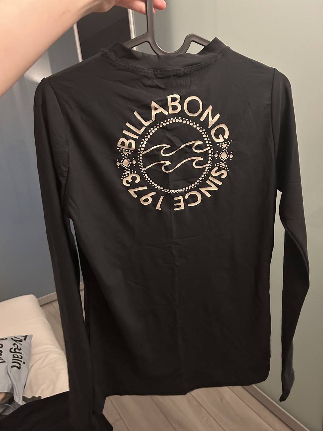 Billabong Rash Guard - Medium - photo 2