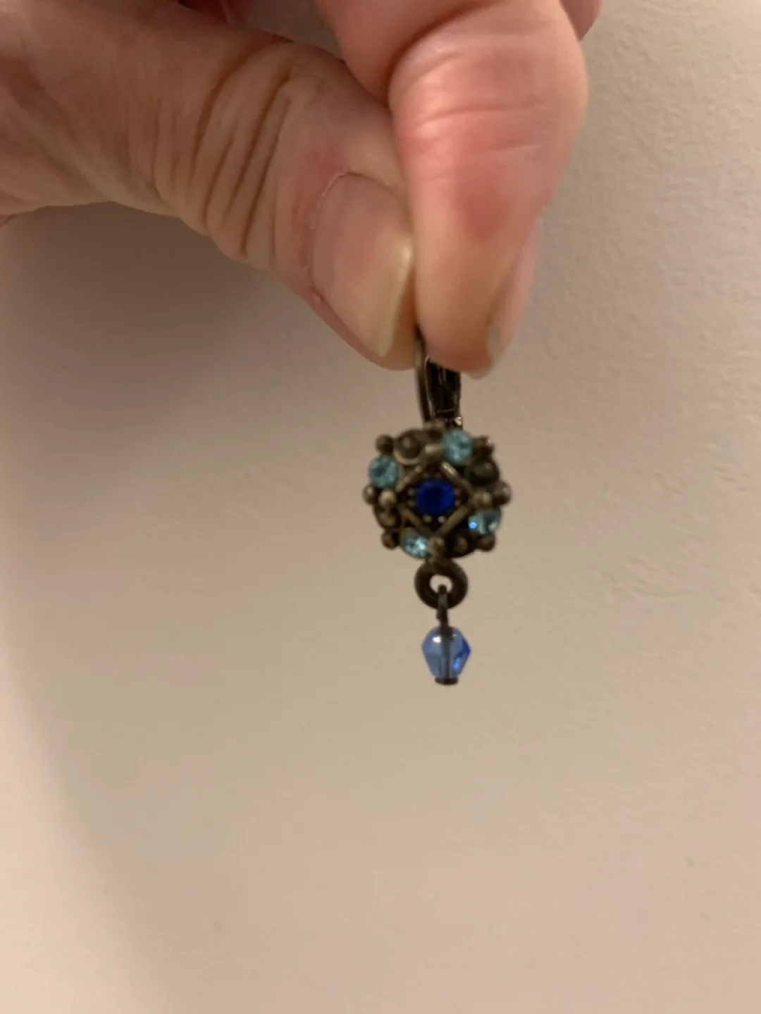 Multi Blue square Tristan earrings image indicator(2)