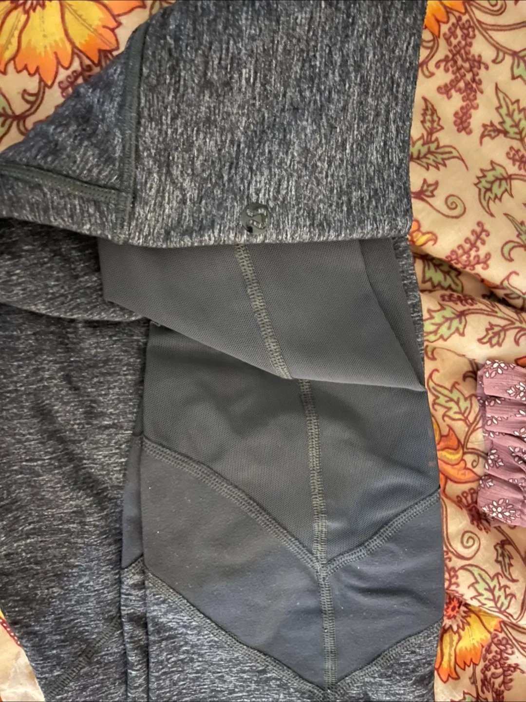 Lululemon Grey Leggings#freecycle image indicator(3)