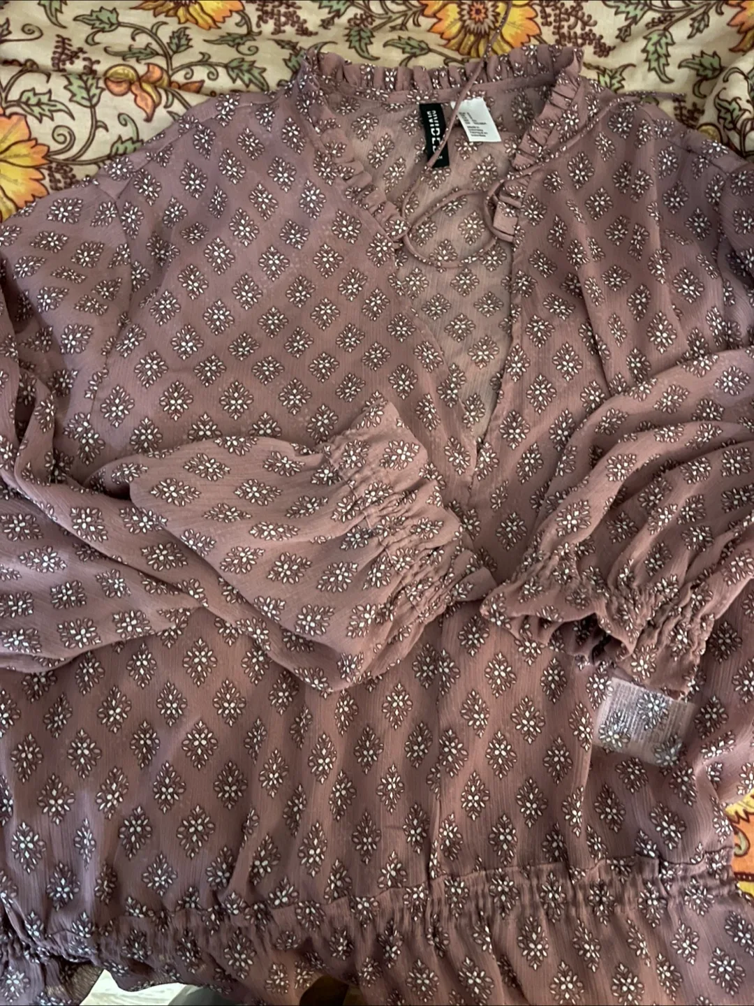 H&M Divided Blouse - Size M #Freecycle thumbnail