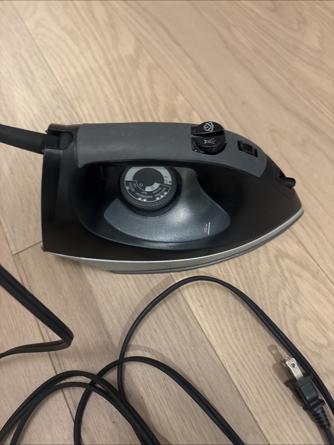GE Auto Shut-Off Iron - photo 2