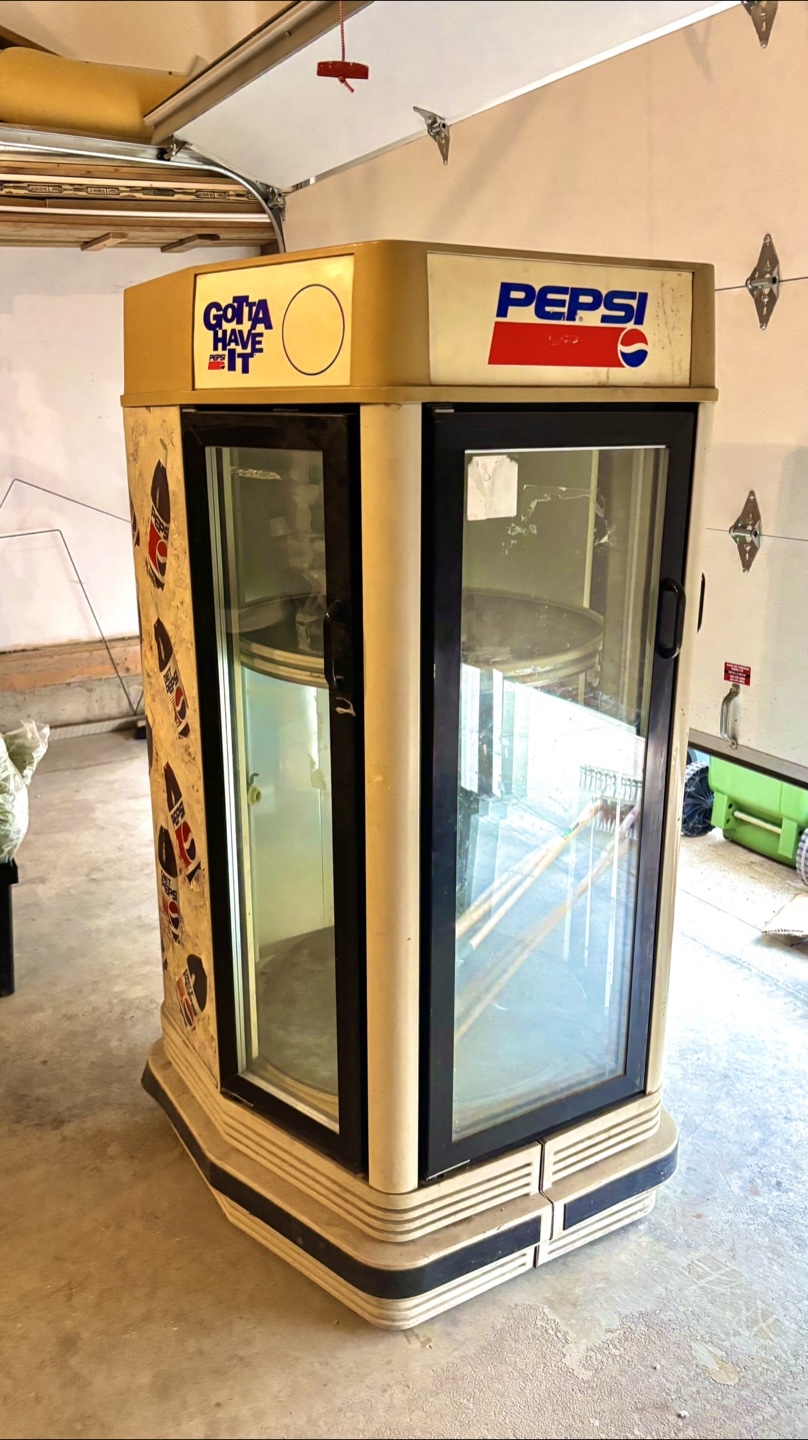 Vintage Pepsi Display Cooler – Rotating Fridge (RARE)