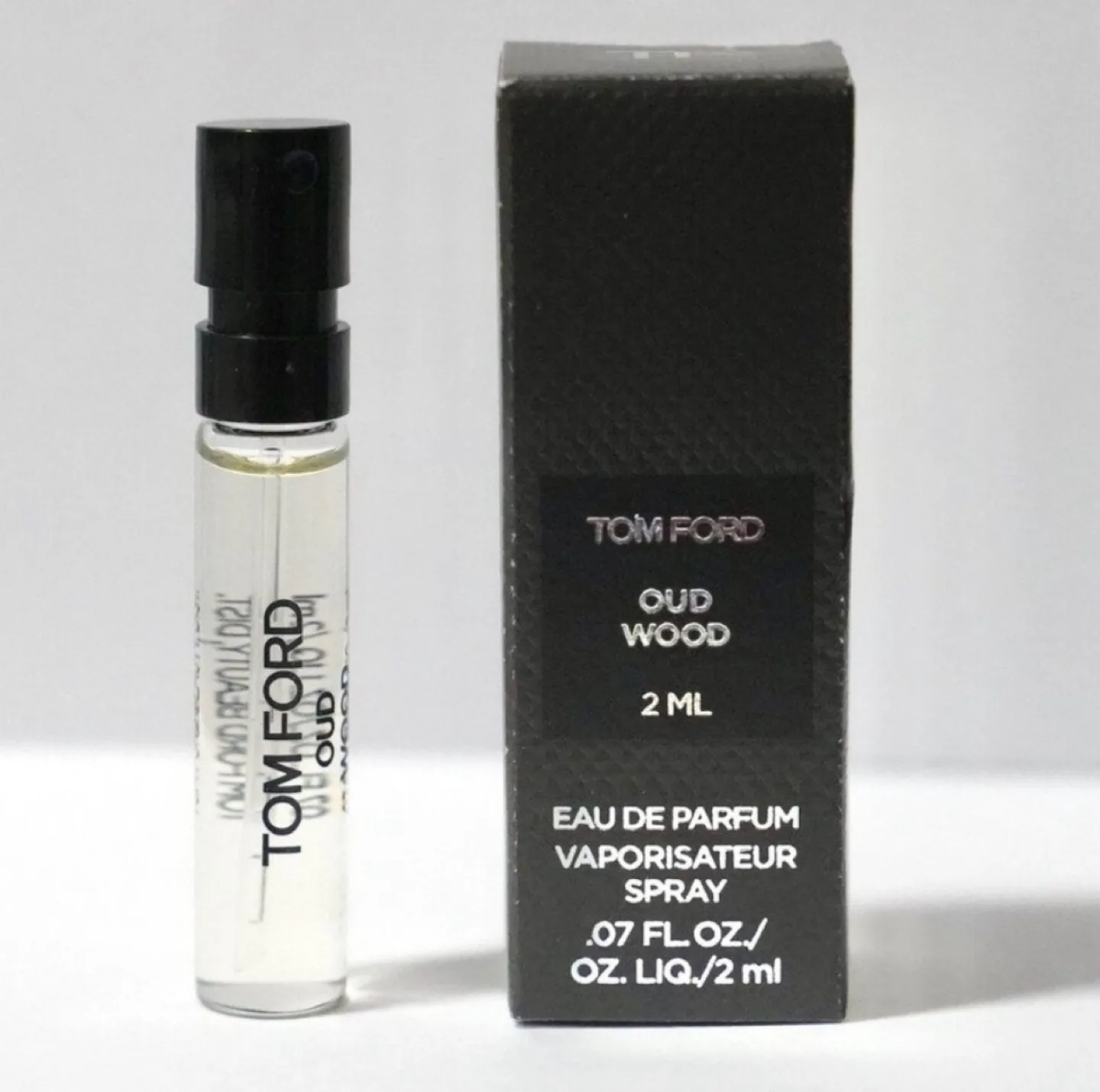 Tom Ford Oud Wood Eau de Parfum 2 ml thumbnail