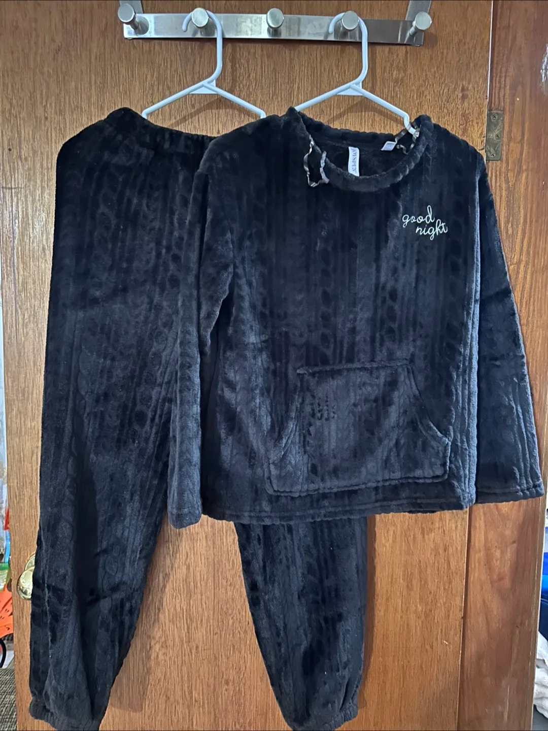 Goodnight Black Pajama Set thumbnail