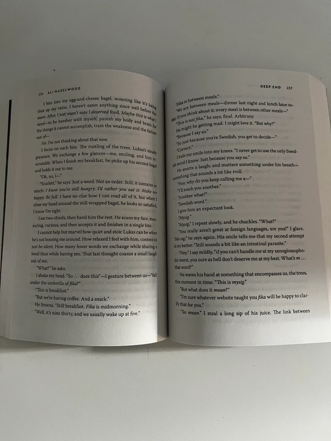 Deep End by Ali Hazelwood - Contemporary Romance Novel image indicator(2)