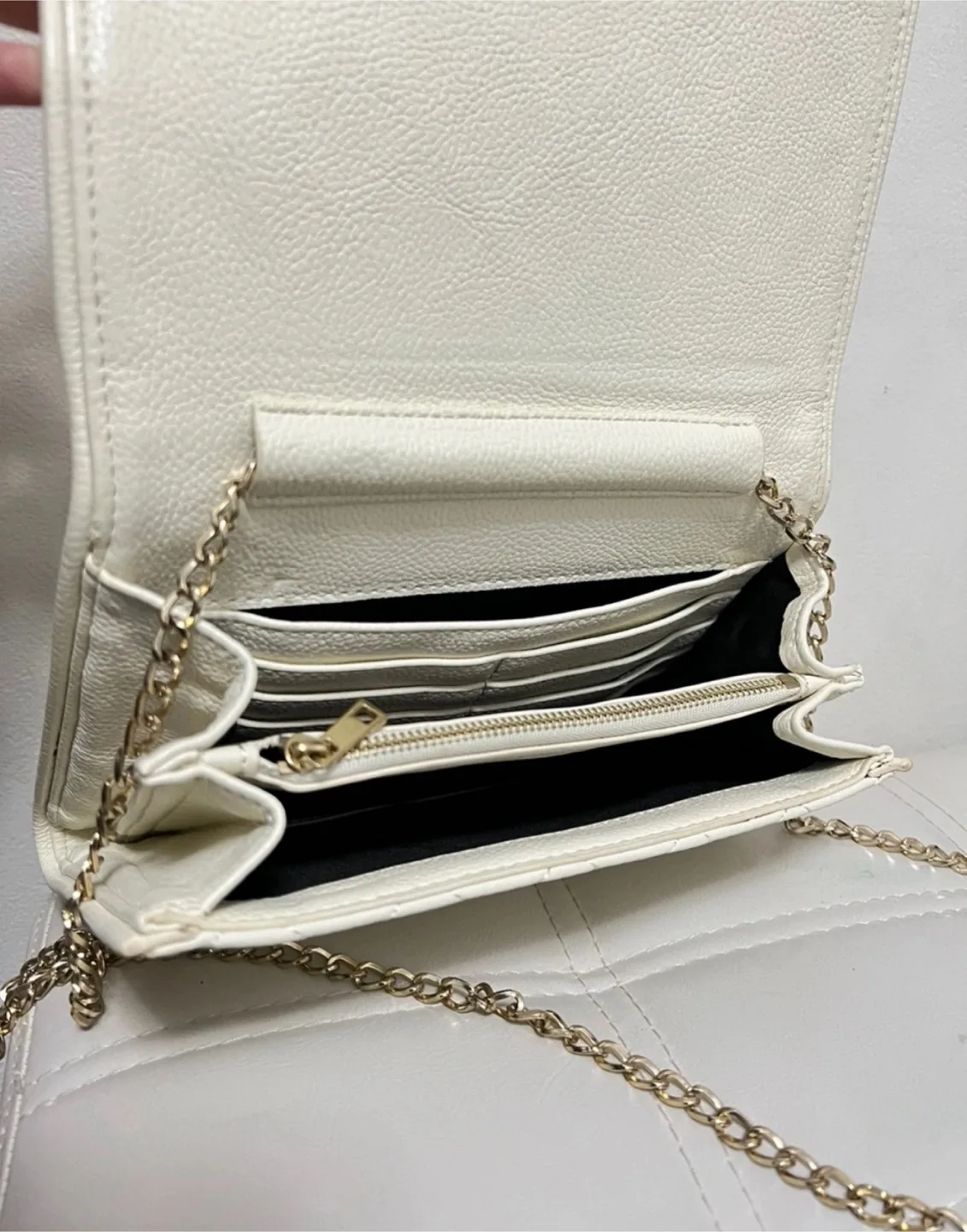 Brand New White Shoulder Bag image indicator(2)