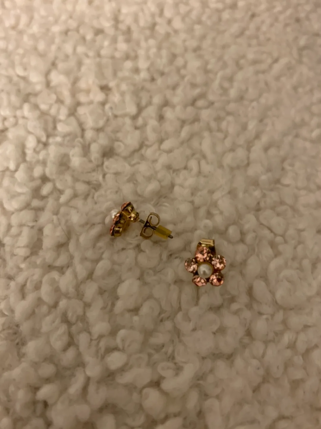 Flower Stud Earrings #freecycle thumbnail