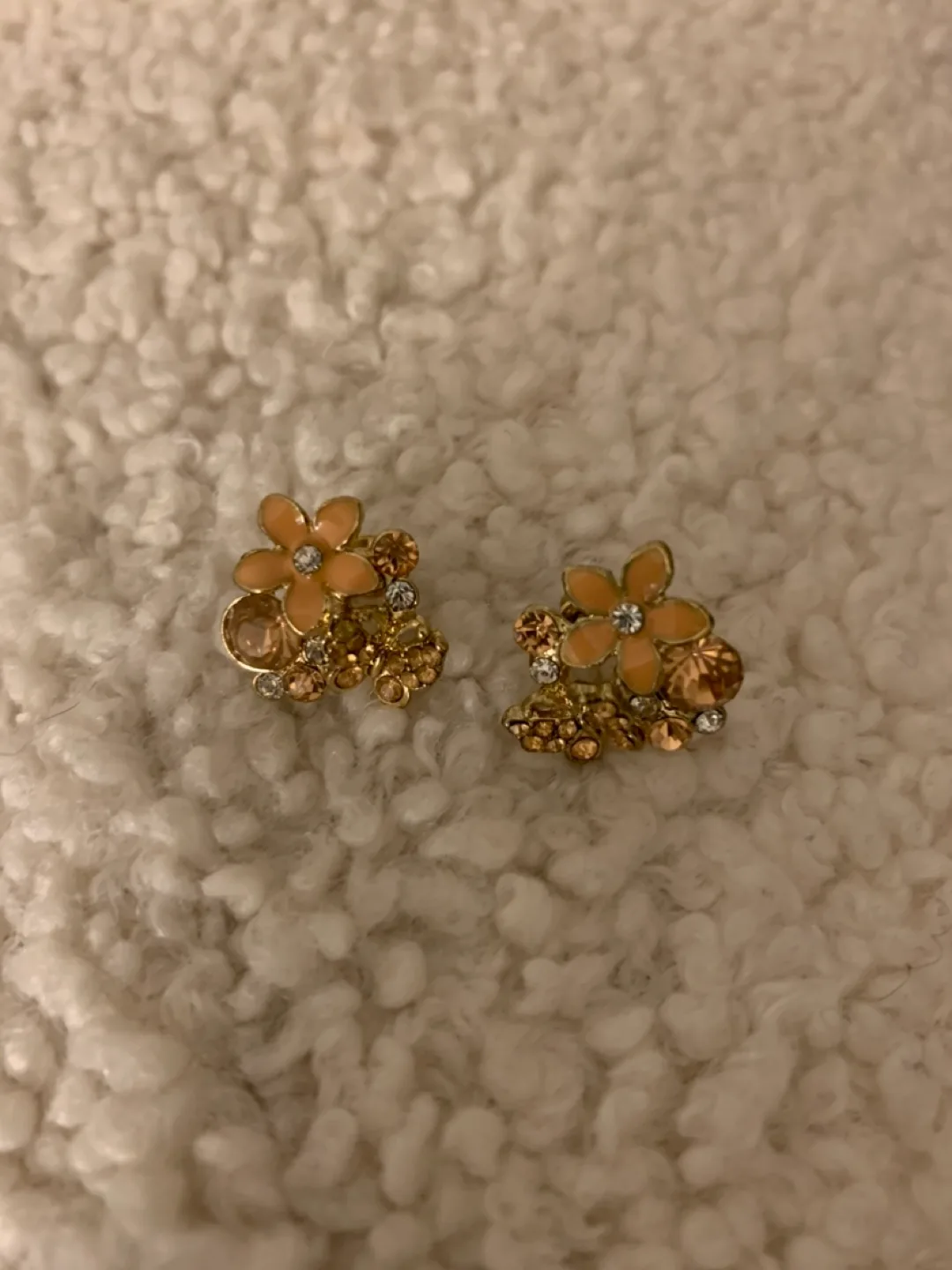 Flower Stud Earrings #freecycle thumbnail