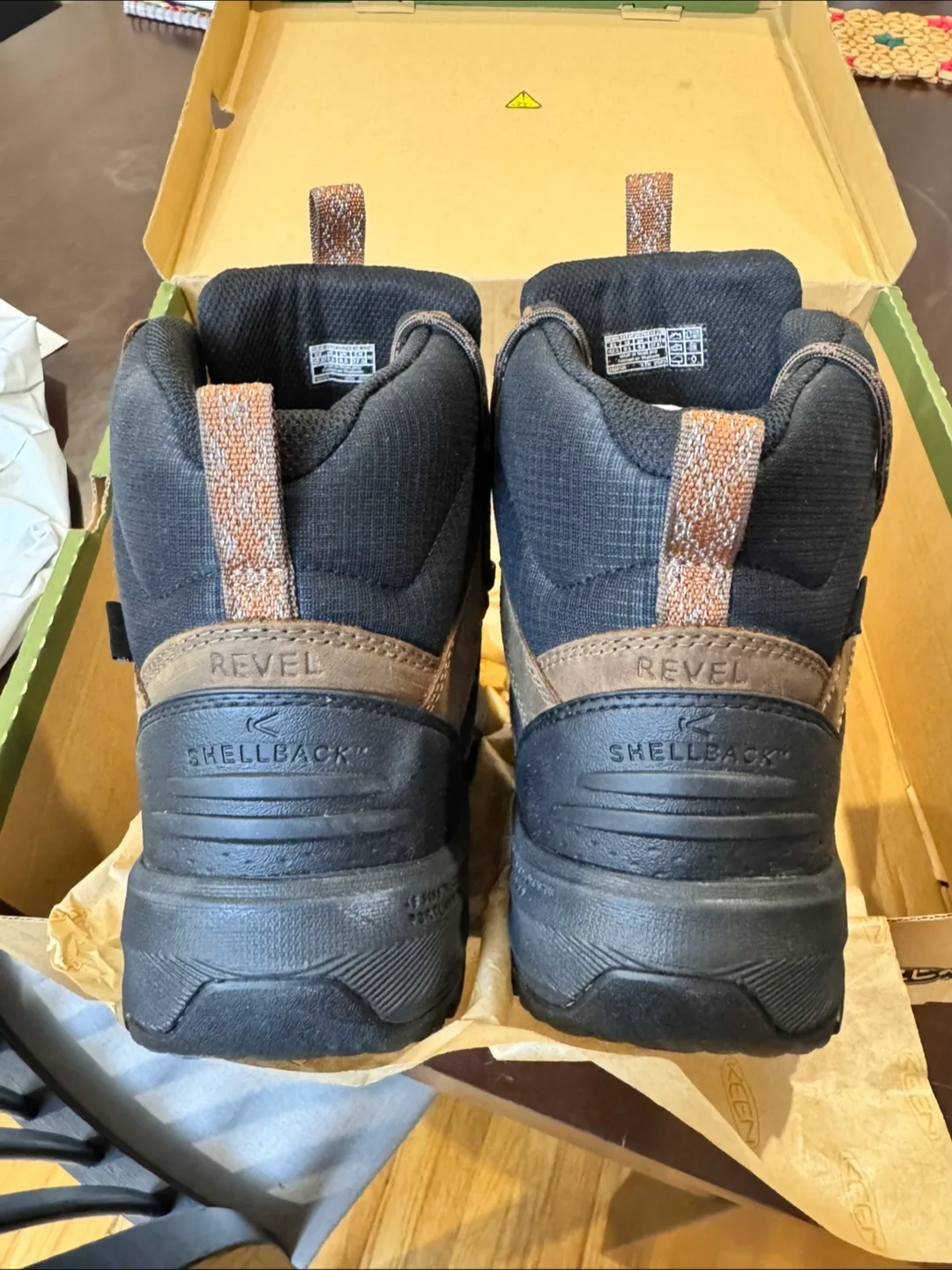 KEEN Revel Shellback Waterproof Hiking Boots - Size 9.5 image indicator(4)