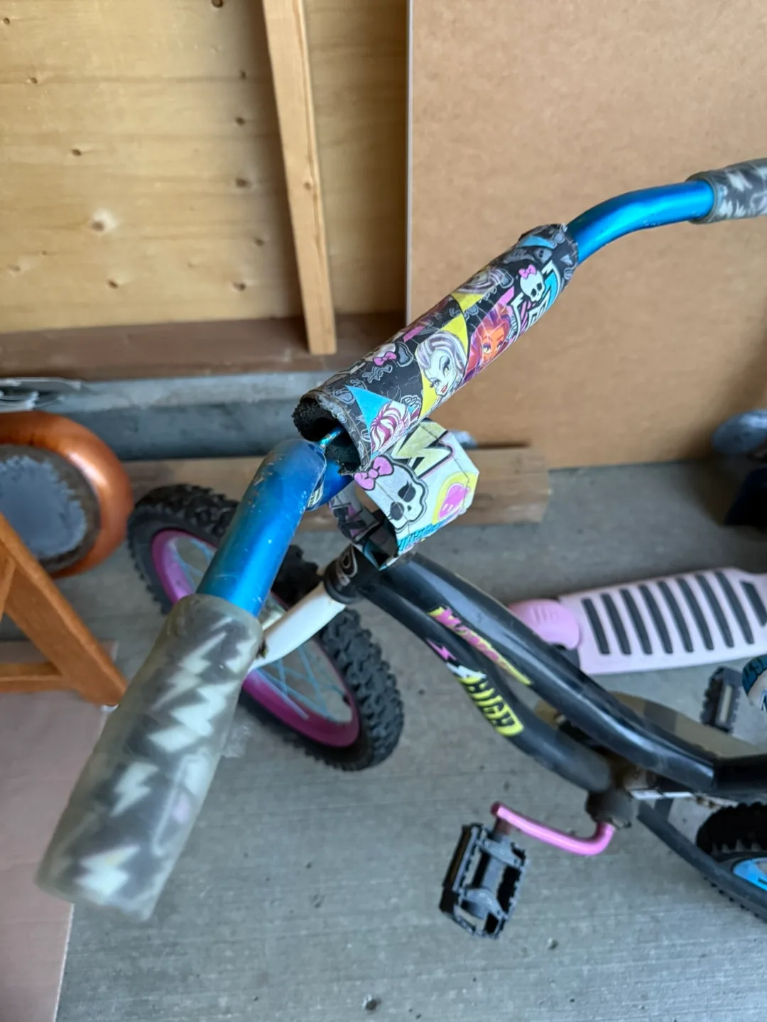 Kids' Monster High 16-inch Bike #freecycle image indicator(3)