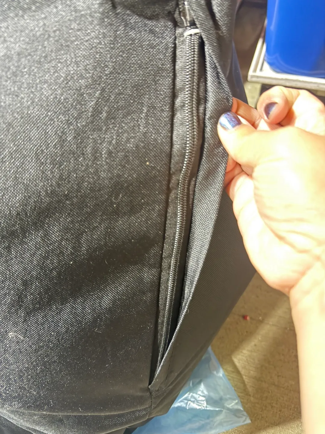 Black Bean Bag Chair image indicator(5)