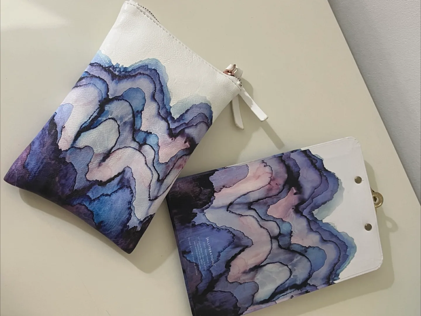 Indigo Watercolour Stationery Set image indicator(2)