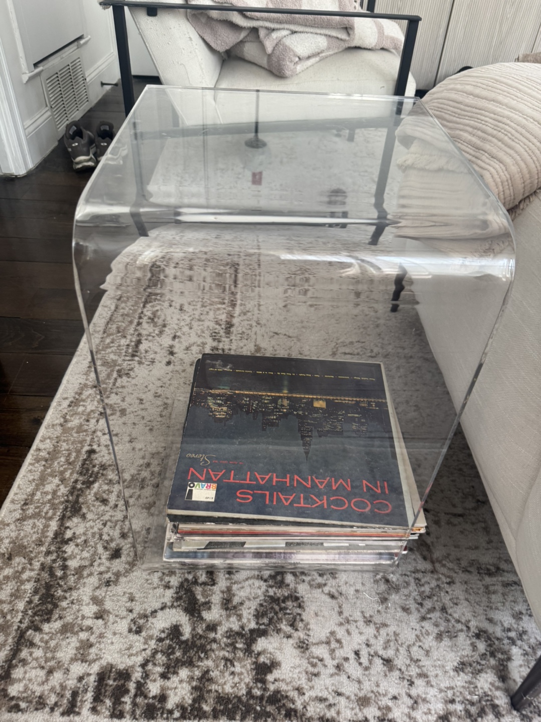 Acrylic Side Table - Clear - photo 5