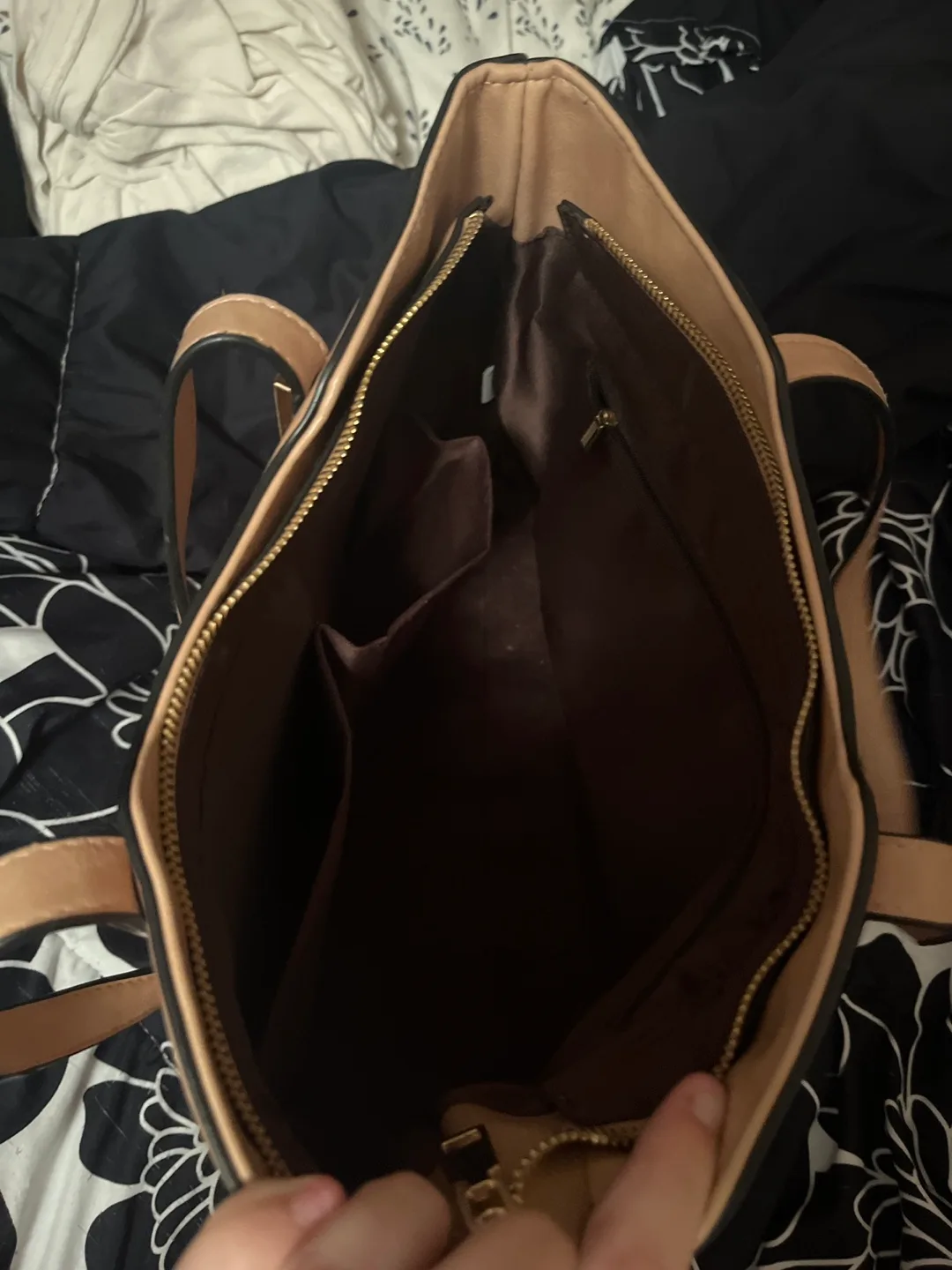 Cluci Beige Tote Bag image indicator(3)