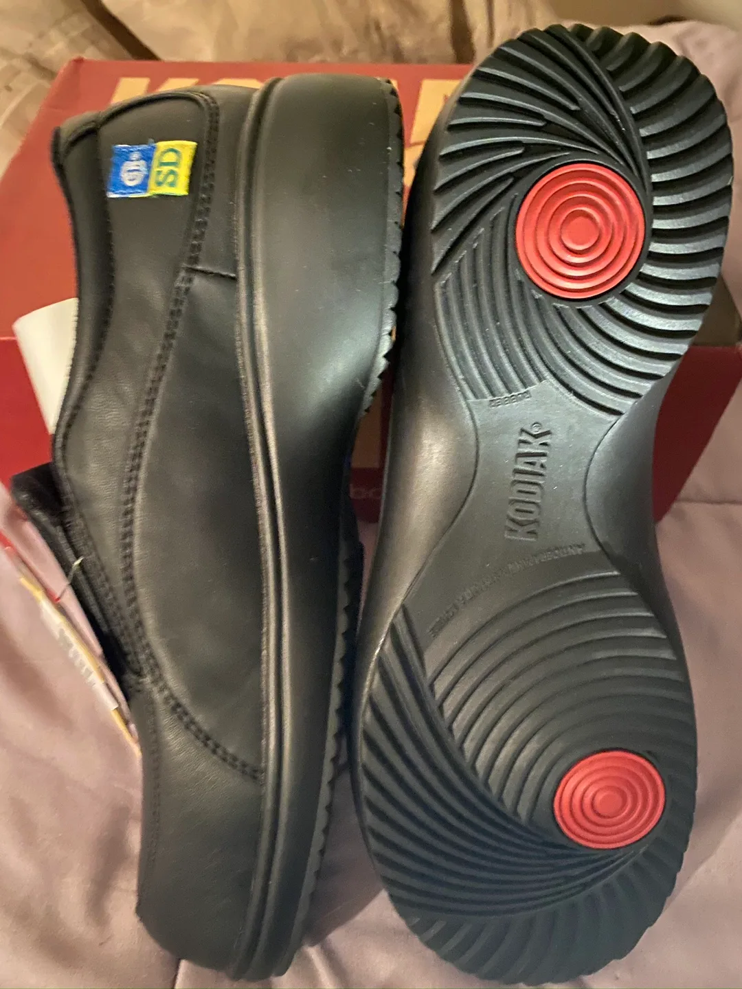 BNWT Kodiak Safety Shoe Size 9.5 thumbnail
