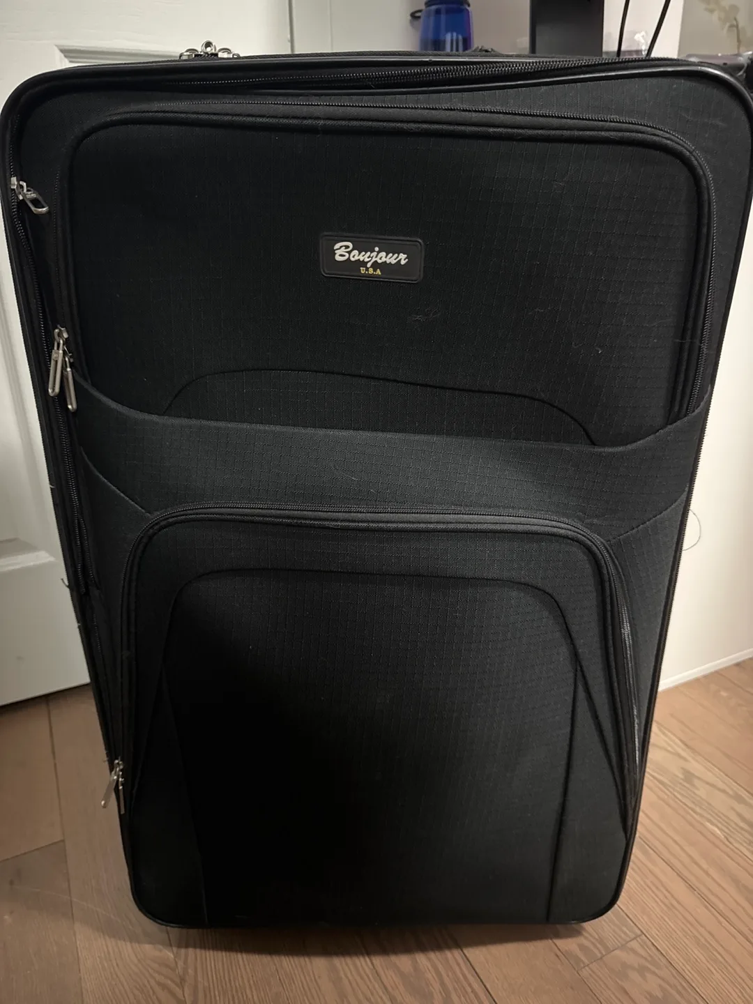 #Freecycle 🥕Bonjour Black Rolling Suitcase 10x18x29-in thumbnail