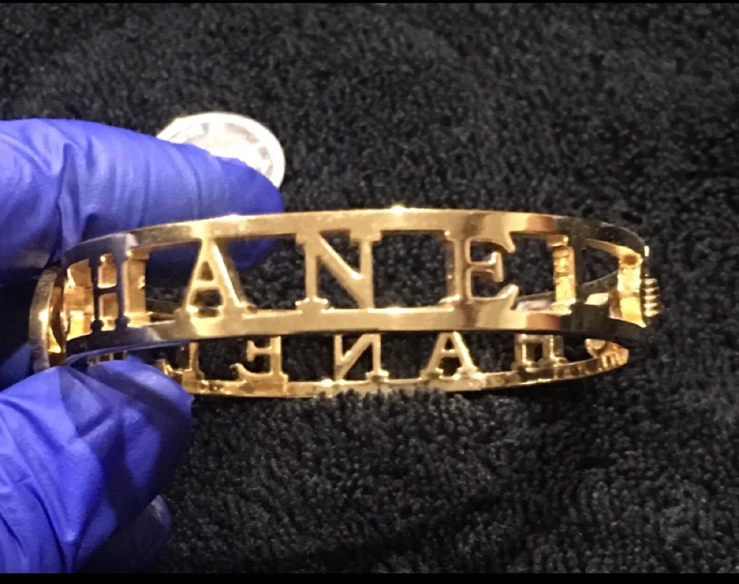 Chic Gold Bangle Bracelet image indicator(3)