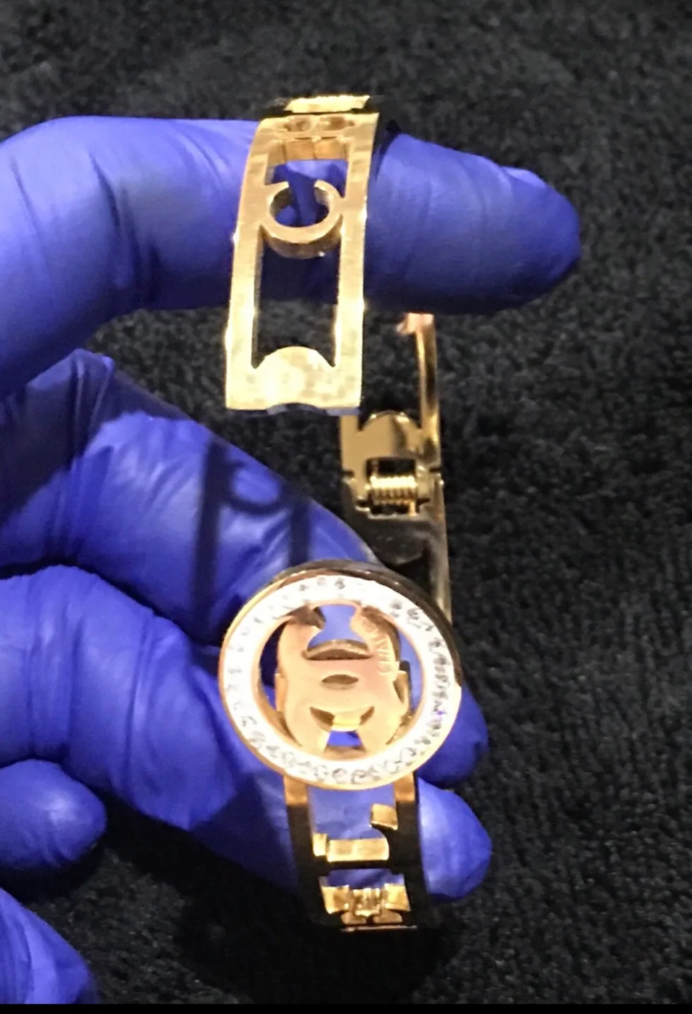 Chic Gold Bangle Bracelet image indicator(4)