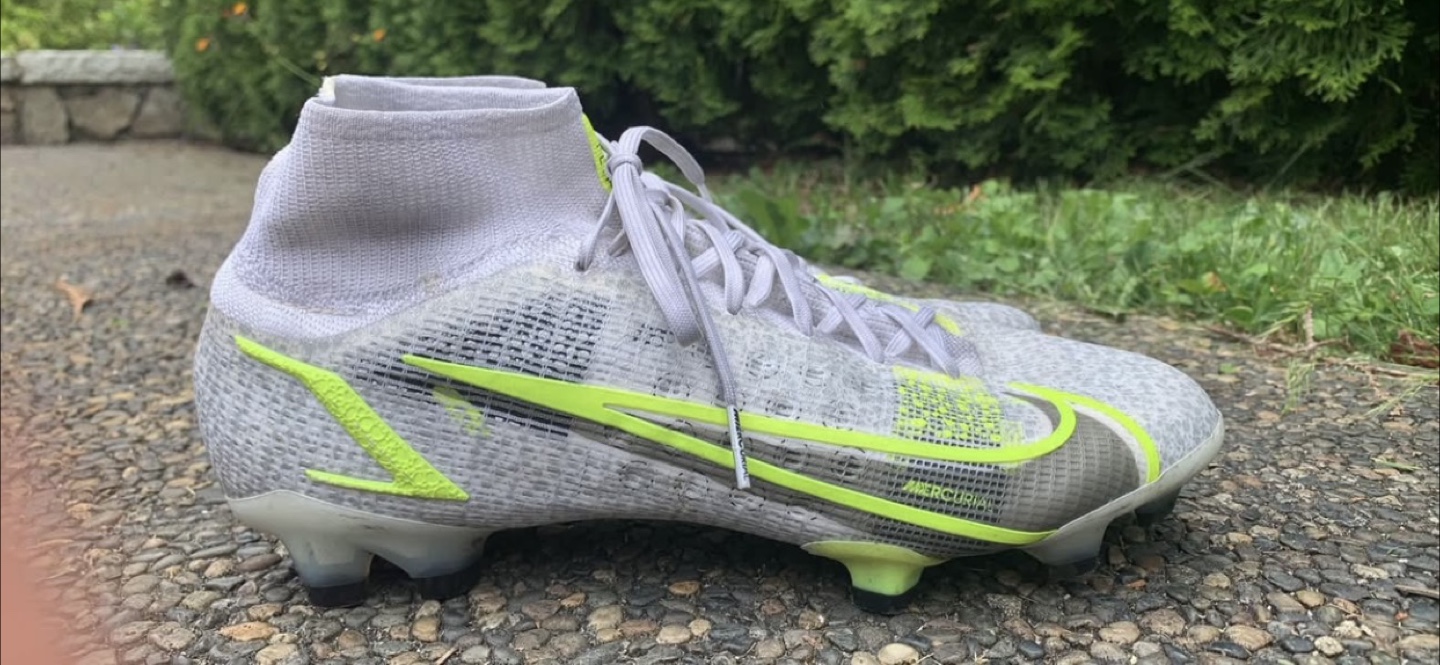Nike Soccer Cleats - photo 2