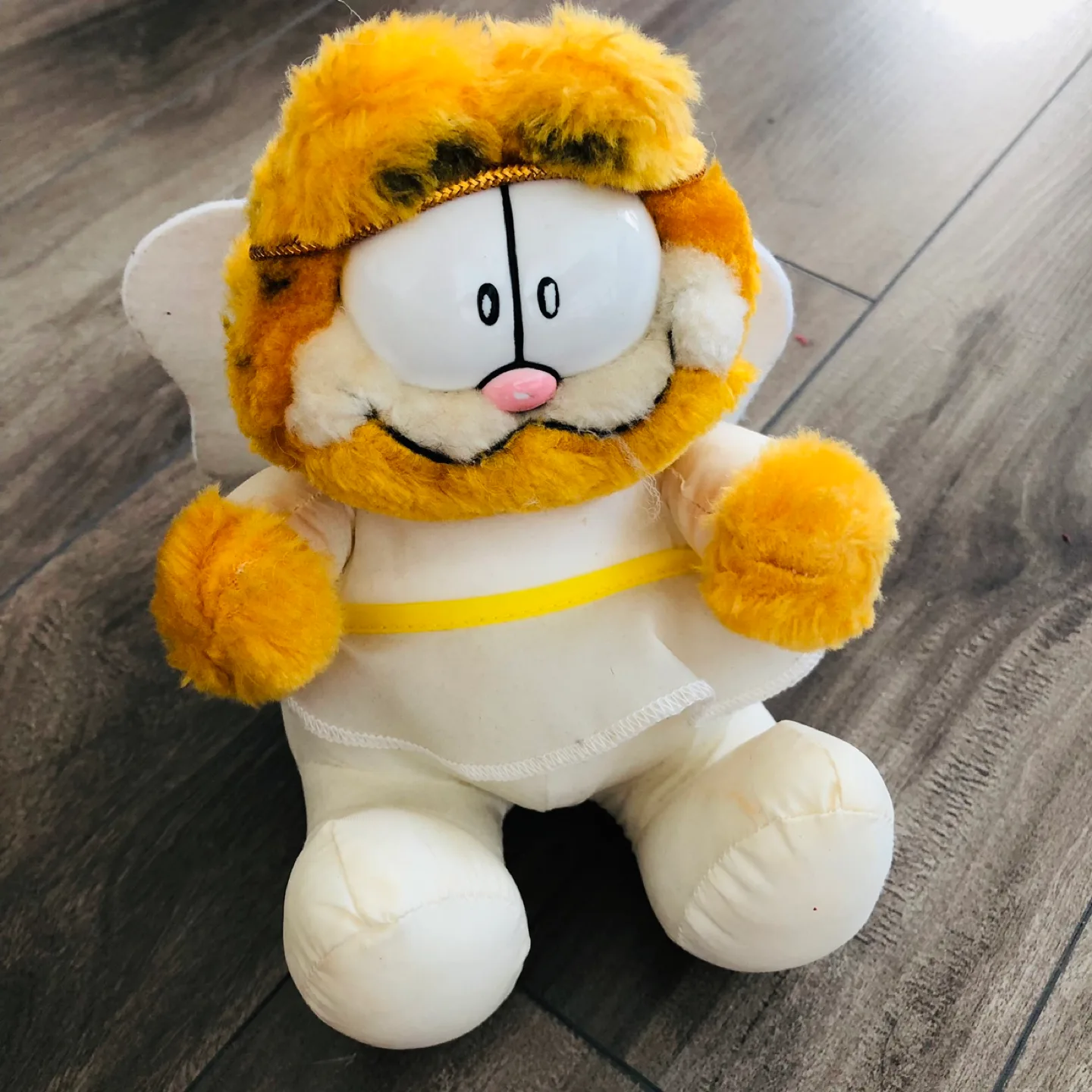 #freecycle Garfield Angel Plush Toy (in okay conditions) thumbnail