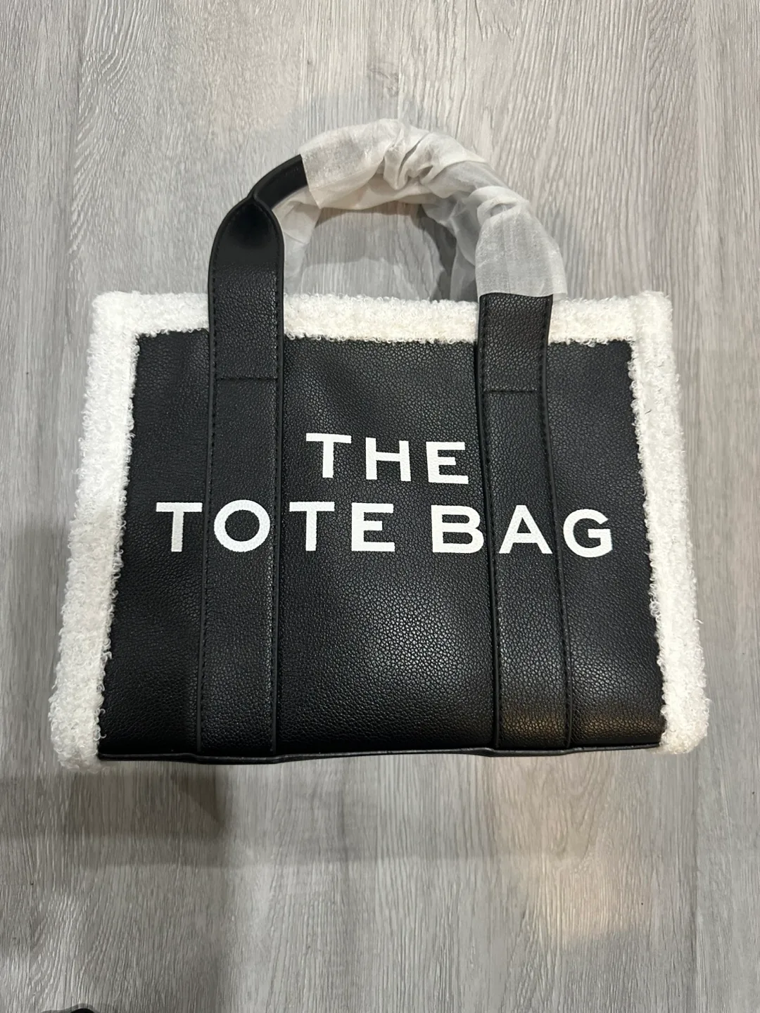 The Tote Bag - Black & White thumbnail