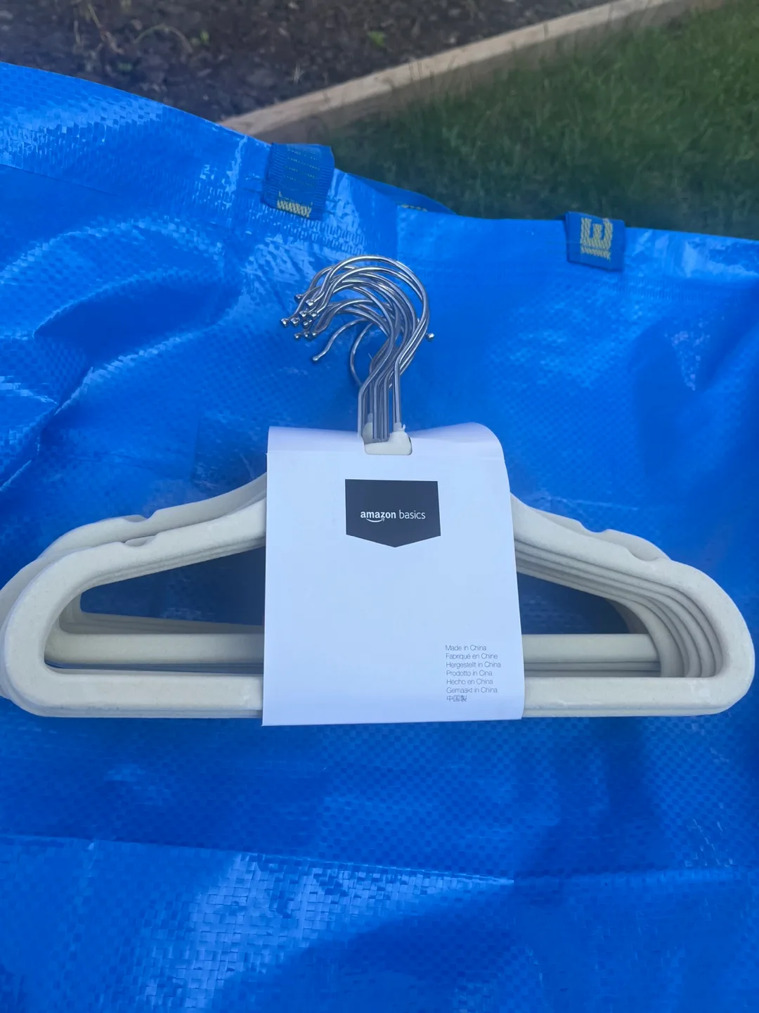 New Amazon Basics Clothes Hangers - 15 Pack thumbnail