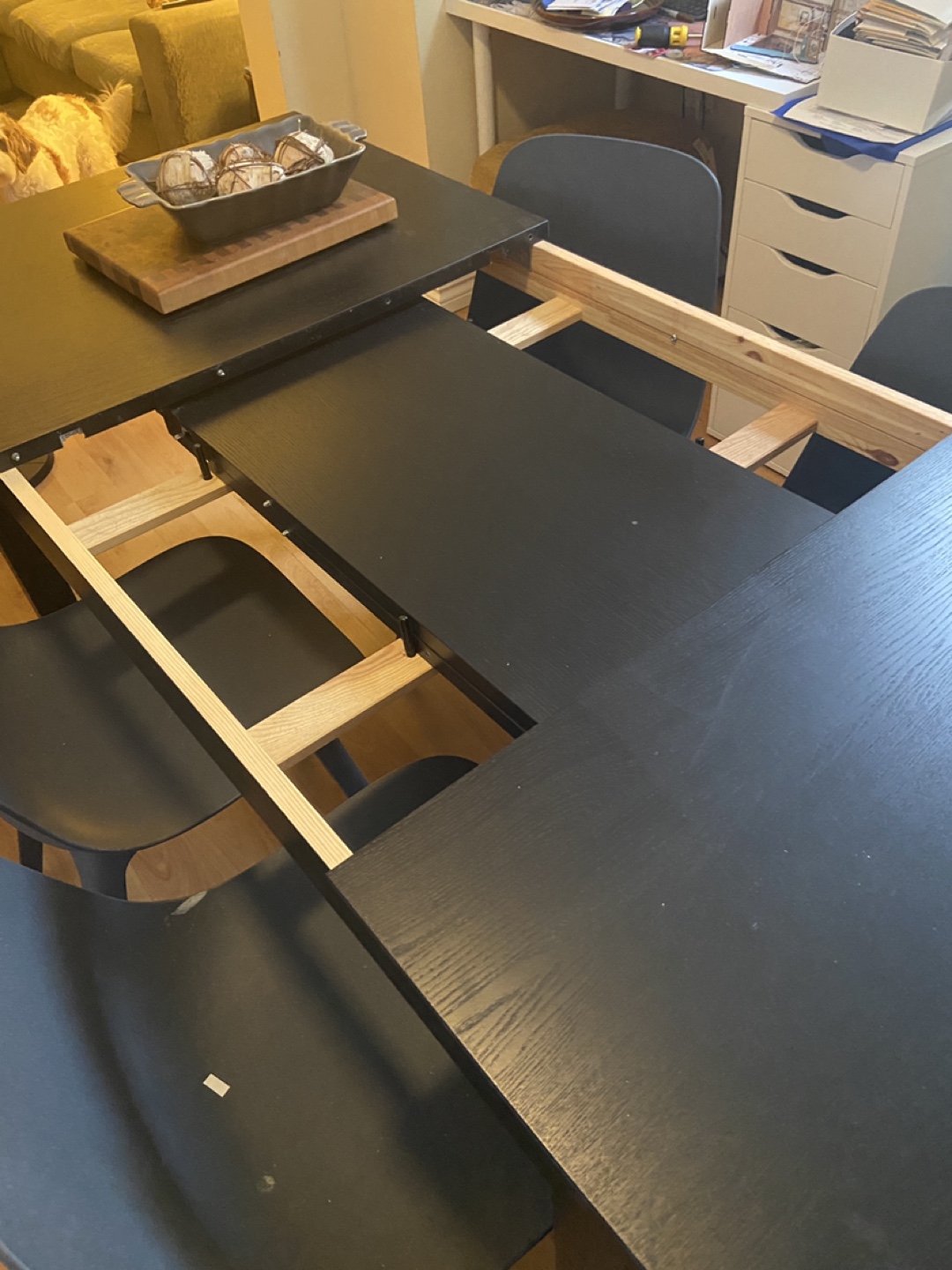 MOVING SALE: Extendable Black Dining Table with Chairs - photo 4