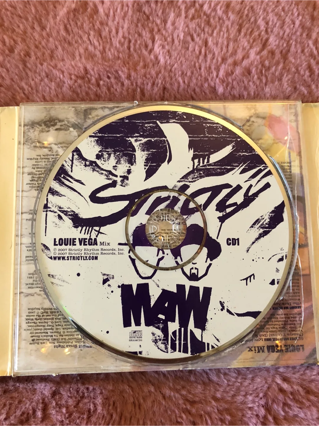 Masters At Work - Louie Vega Mix CD - #freecycle thumbnail