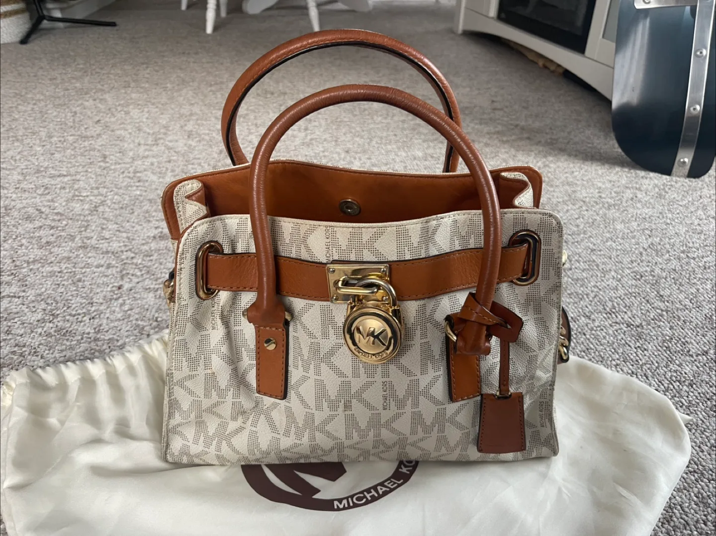 Michael Kors Bag thumbnail