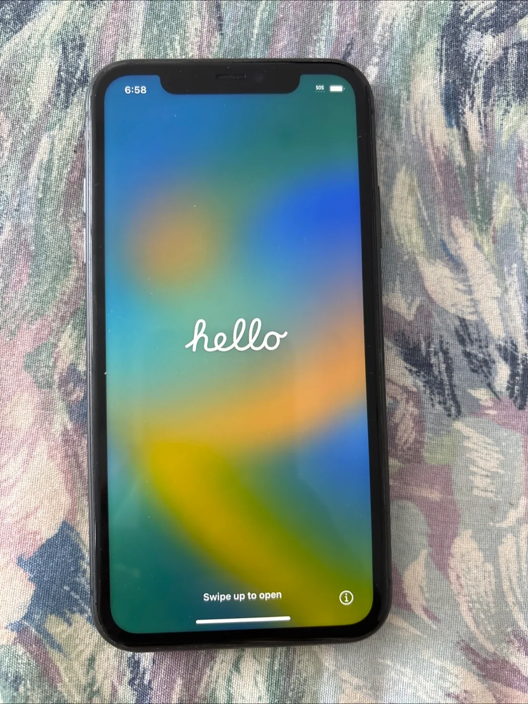 iPhone 11- Black image indicator(2)