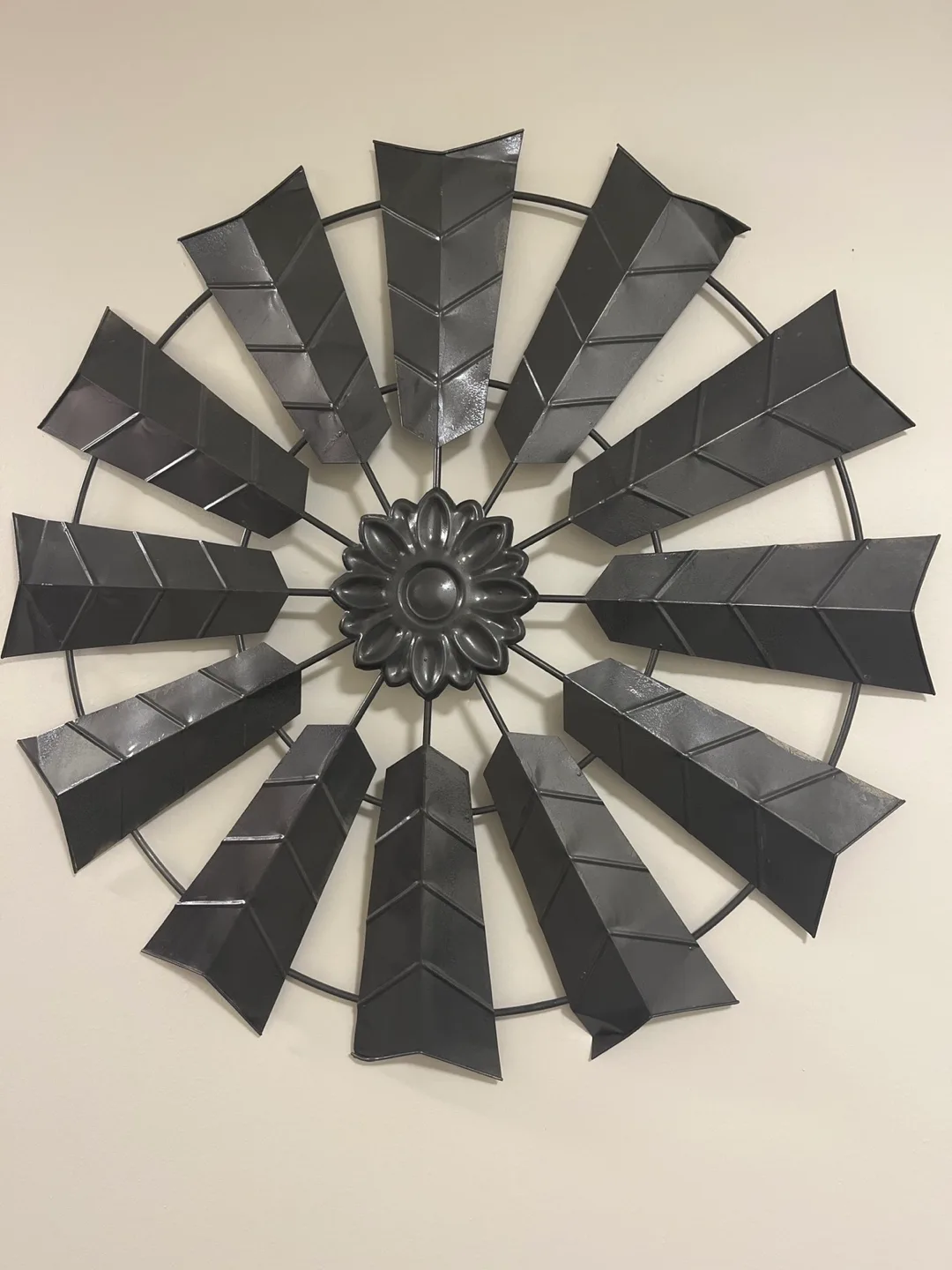 Metal Windmill Wall Decor thumbnail