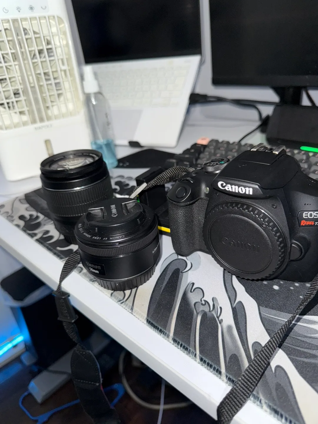 Rebel T7 with Stock lens and f1.8 50mm image indicator(2)