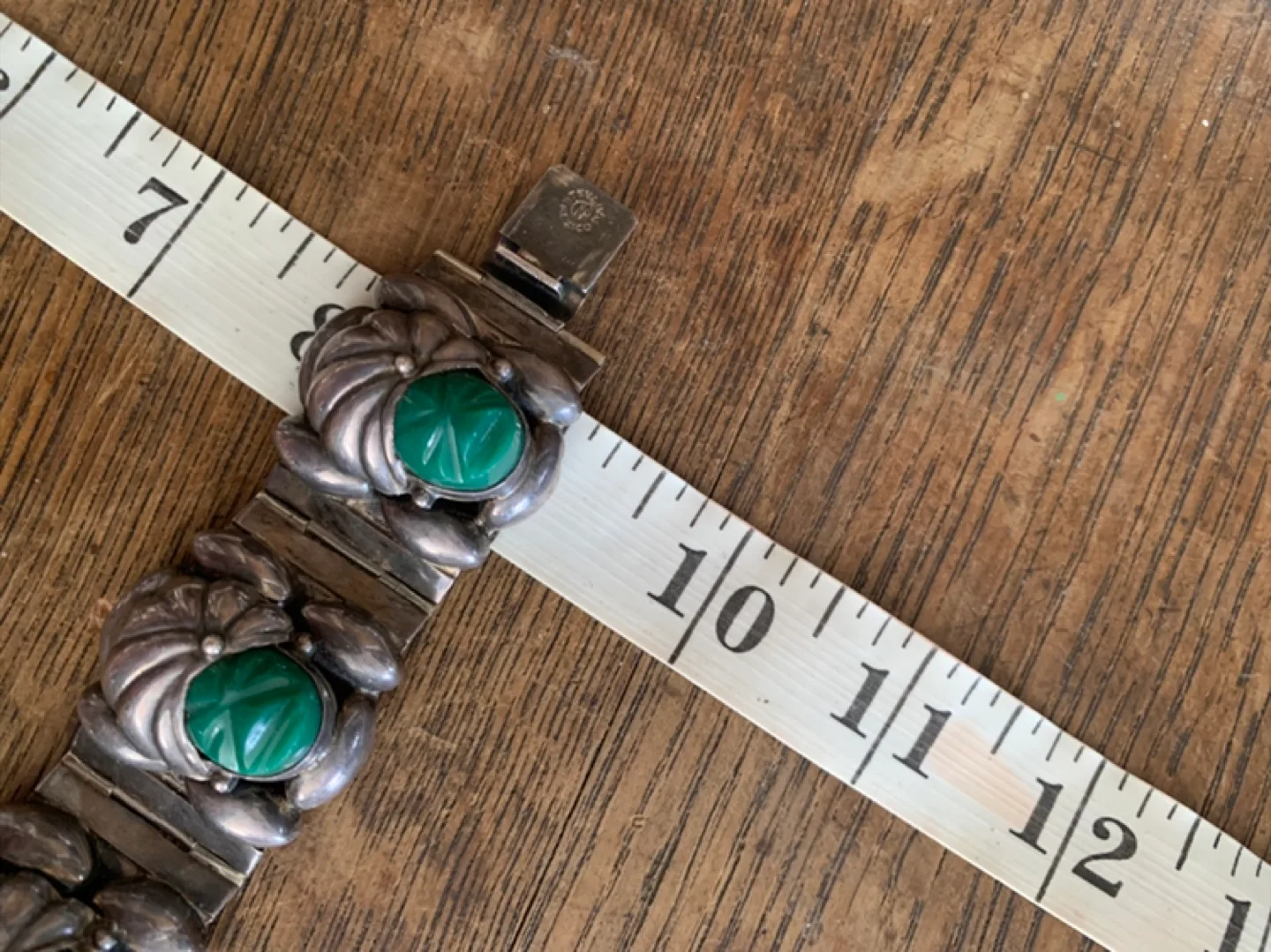 Vintage 1950s solid sterling and green Onyx Mexican bracelet image indicator(6)