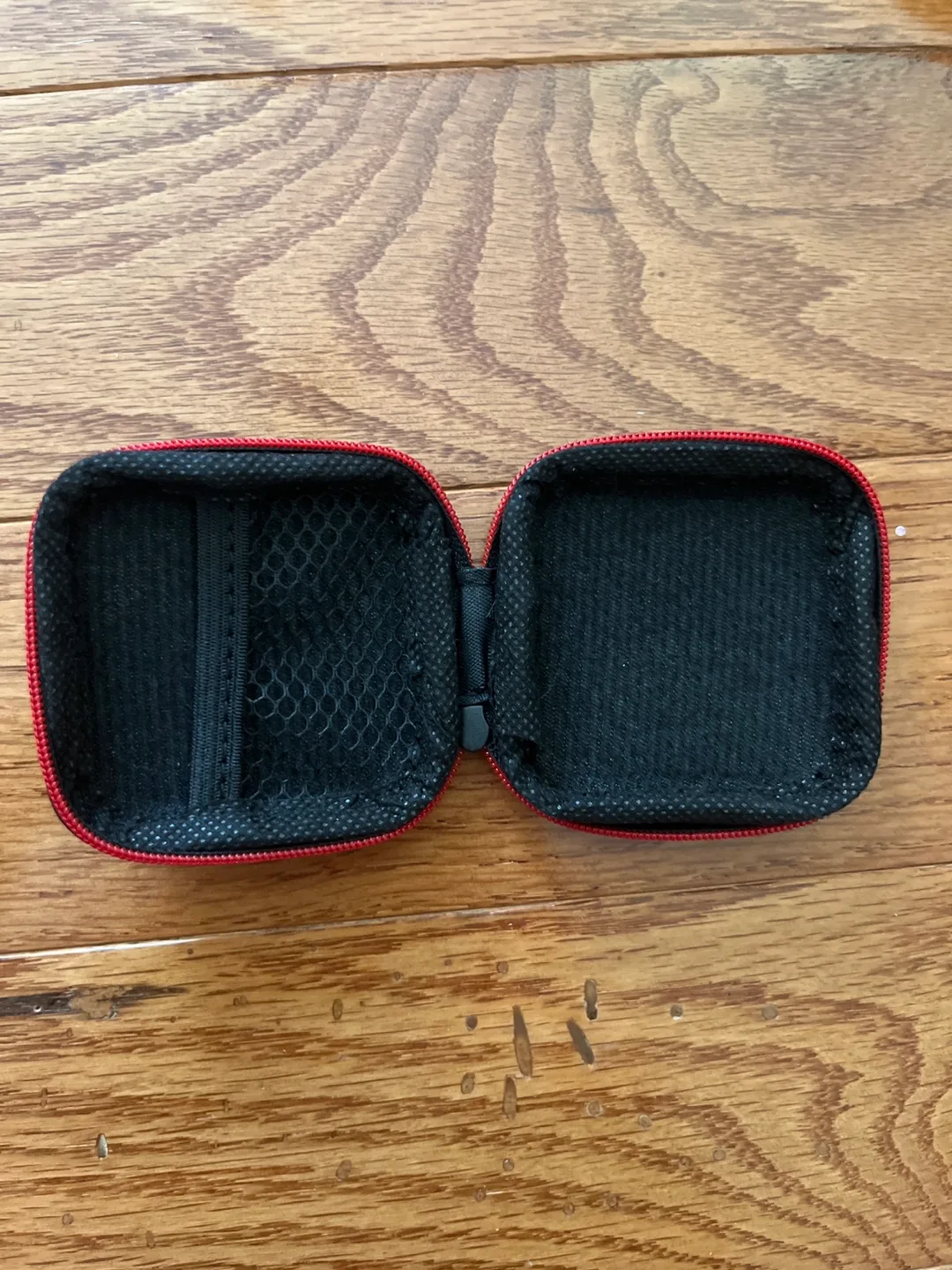 #Freecycle Small Carrying Case - Red & Black thumbnail