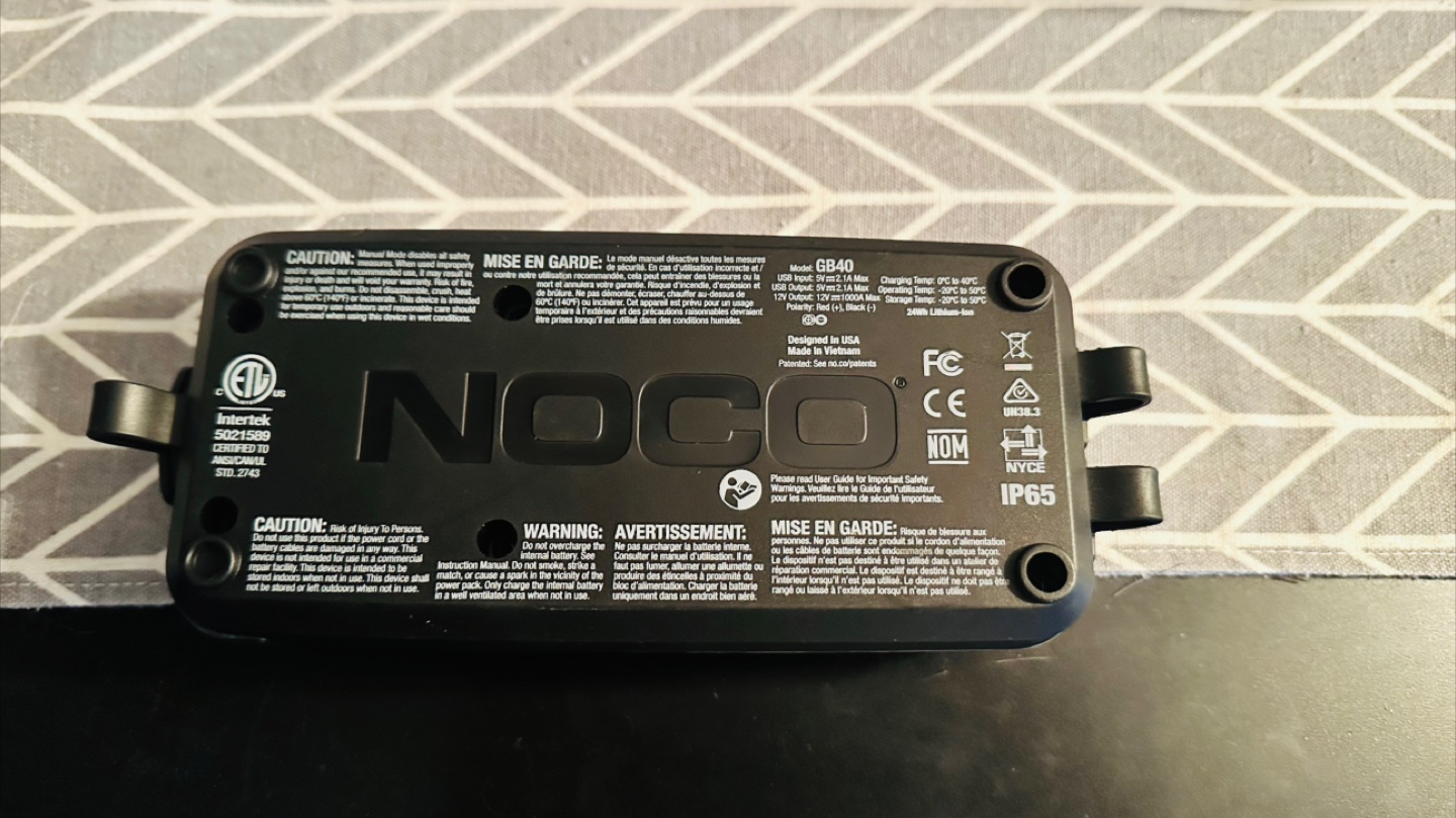 NOCO Boost Plus GB40 Jump Starter 12V 1000A - photo 2