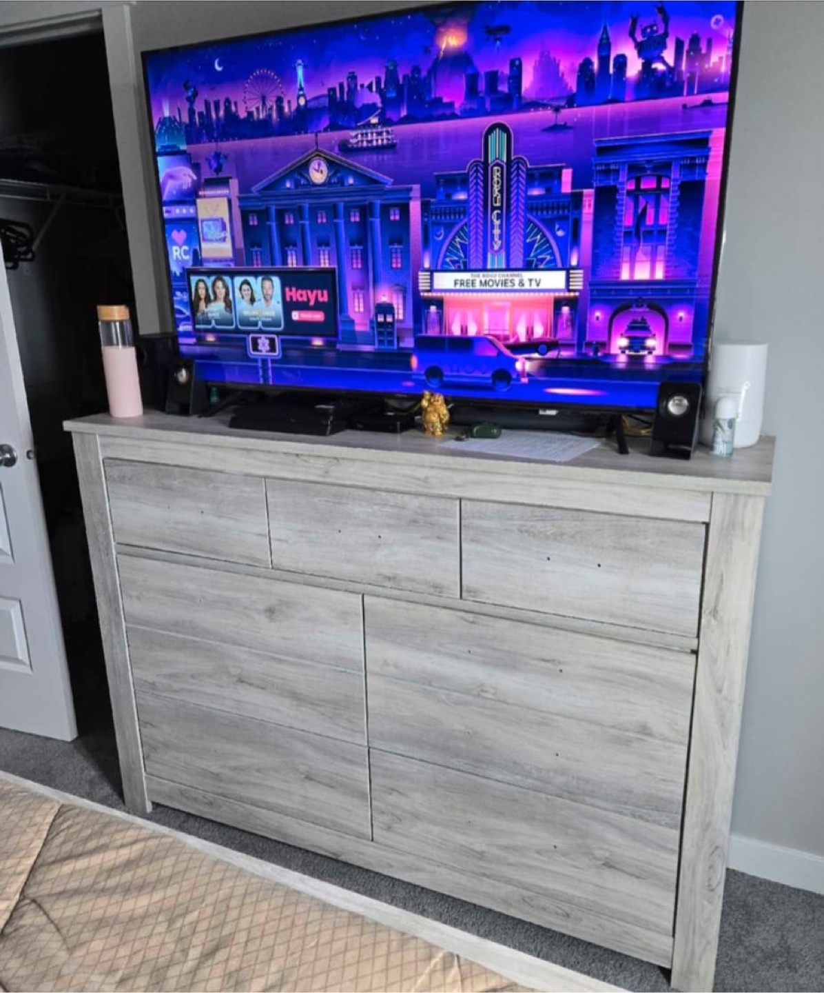 Bedroom Set - Bed, 2 Nightstand & Dresser - photo 3