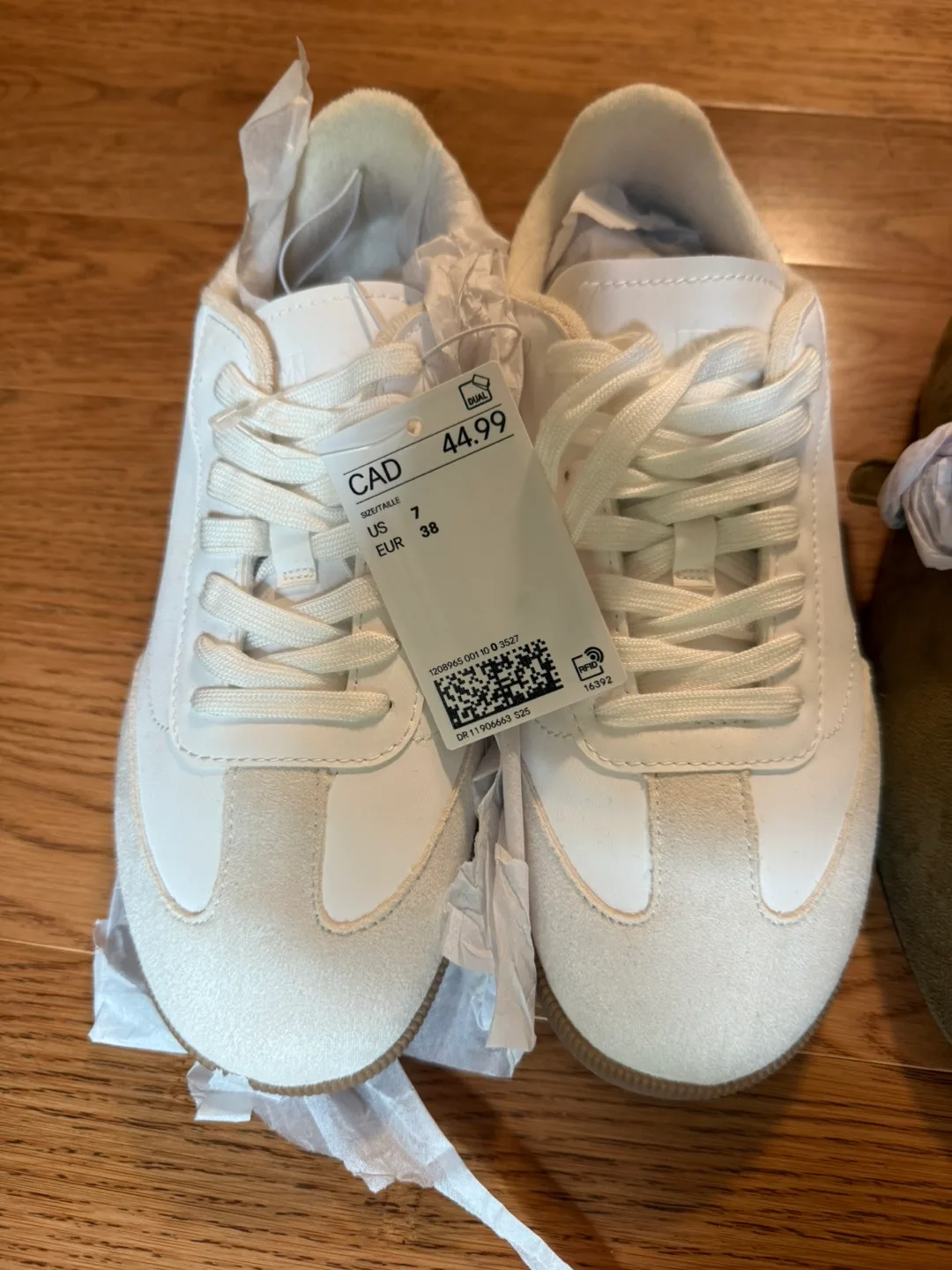 NEW! H&M White Sneakers and brown Maryjane’s - Size 7 (New) image indicator(3)