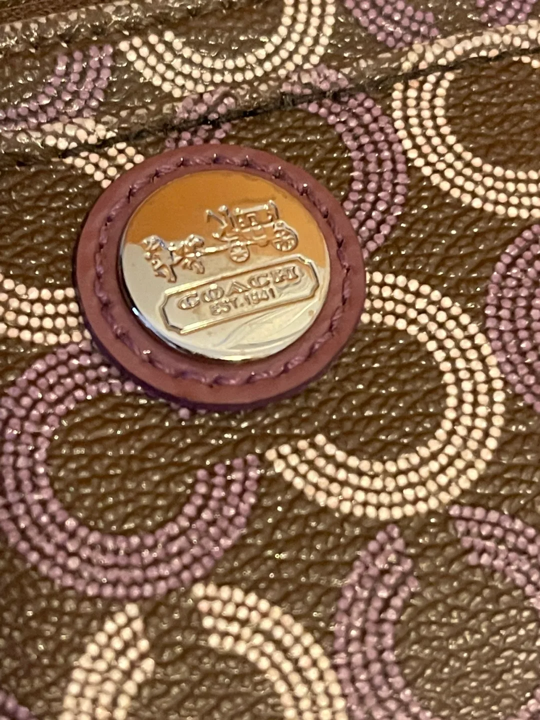 “VINTAGE” Coach Coin Purse with Key Ring image indicator(2)