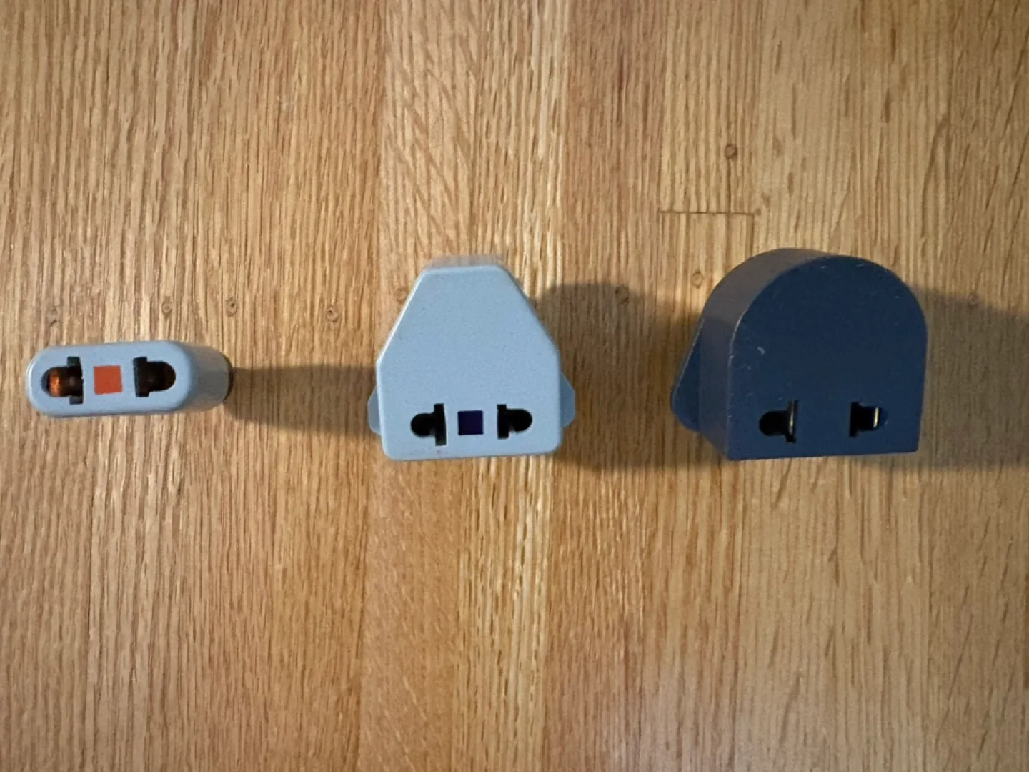 #FREECYCLE Adapter Plugs for Foreign Travel thumbnail