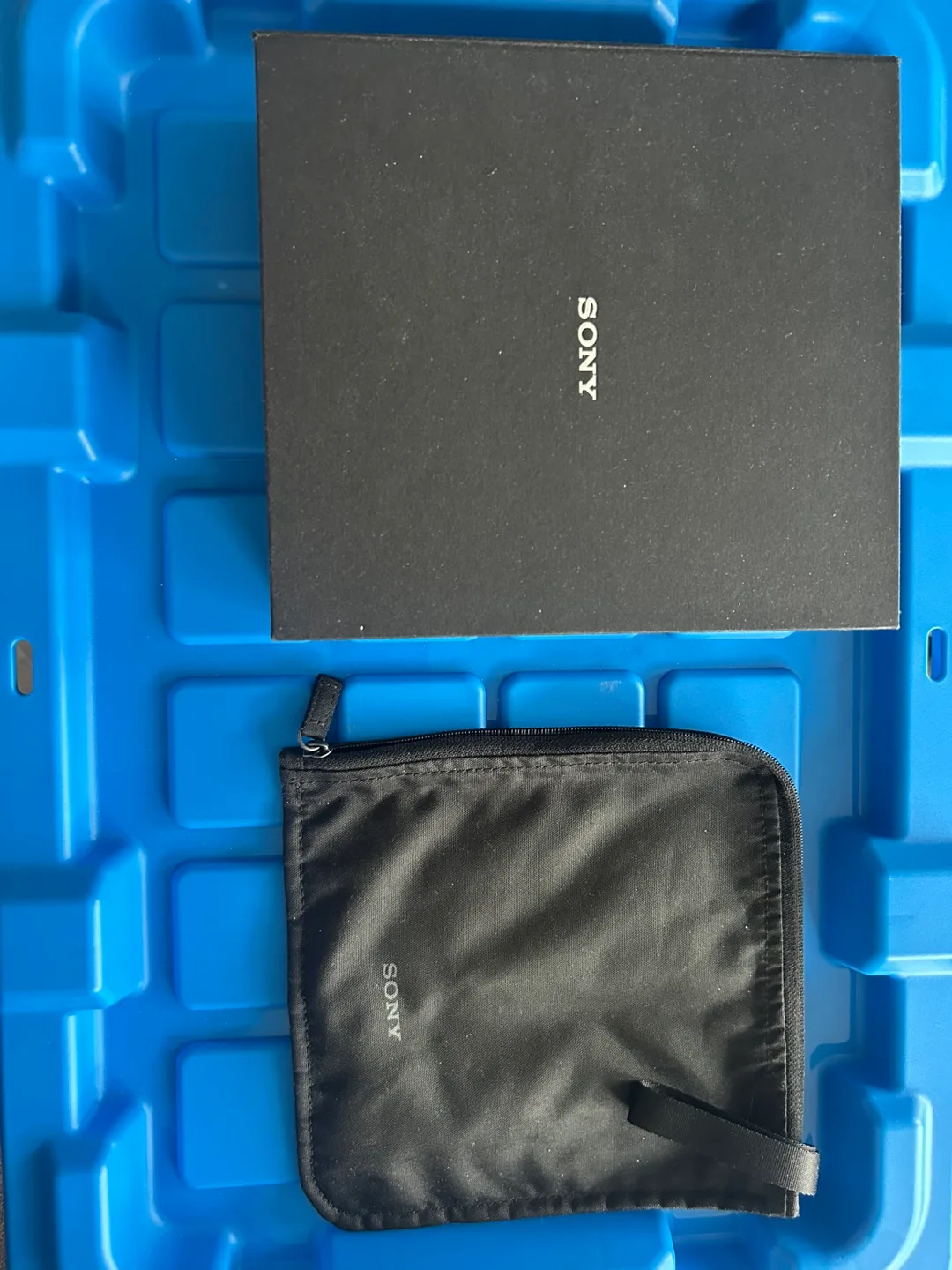 Sony WI-1000x Wireless Noise Cancelling Headphones image indicator(4)