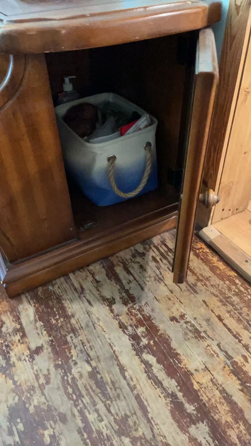 Vintage Mahogany Side Table with Storage - photo 3